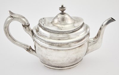 Lot 1096 - Federal Coin Silver Teapot