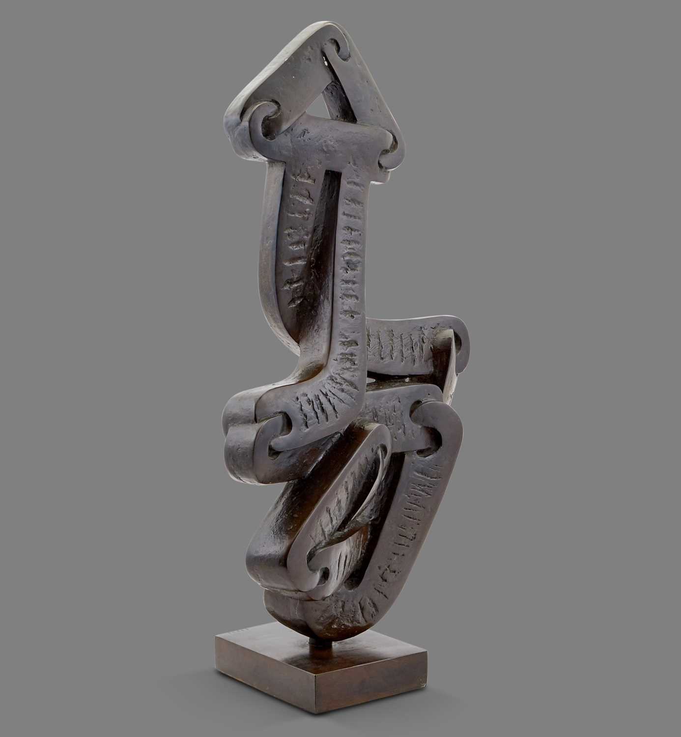 Lot 30 - Sorel Etrog