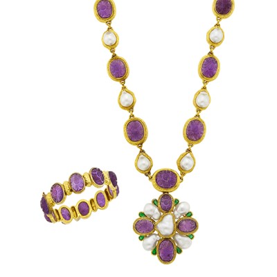 Lot 1176 - Trio Gold, Carved Amethyst, Baroque Cultured Pearl and Emerald Pendant-Brooch Necklace and Bangle Bracelet