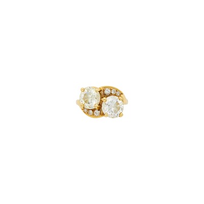 Lot 1094 - Gold and Diamond Ring