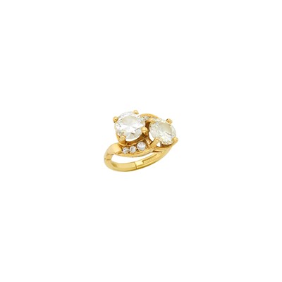 Lot 1094 - Gold and Diamond Ring