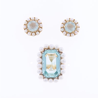 Lot 1015 - Gold, Aquamarine and Cultured Pearl Ring and Pair of Earrings