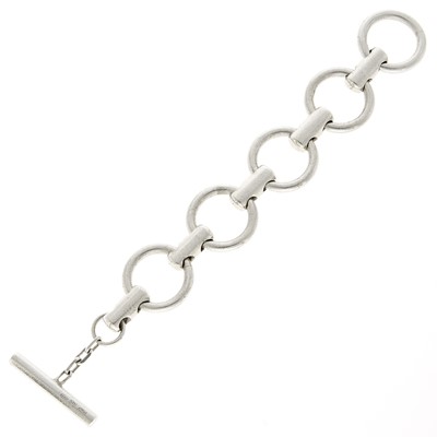 Lot 2150 - Gucci Sterling Silver Link Bracelet with Toggle Clasp