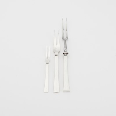 Lot 291 - H. Nils for Hans Hansen Silver Bell Pattern Flatware Service