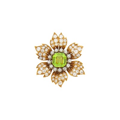 Lot 1091 - Antique Gold, Peridot and Diamond Flower Brooch