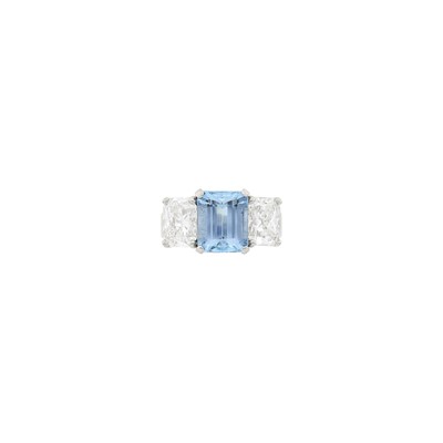 Lot 75 - Platinum, Aquamarine and Diamond Ring