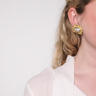 Lot 1105 - Elizabeth Gage Pair of Gold, Mabé Pearl and Diamond Earclips