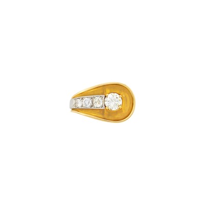 Lot 31 - Two-Color Gold and Diamond Ring