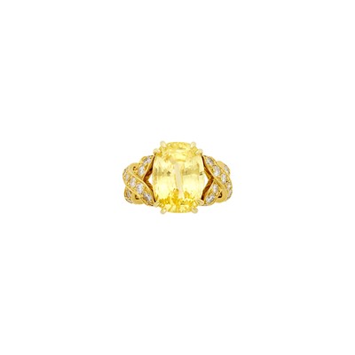 Lot 42 - Gold, Yellow Sapphire and Diamond Ring