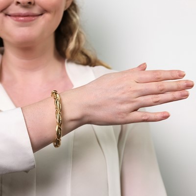 Lot 46 - Van Cleef & Arpels Fluted Gold Bangle Bracelet, France