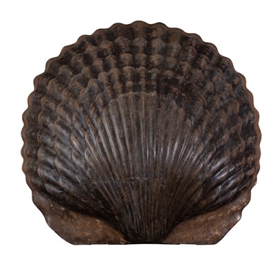 Lot 1139 - Carved Wood and Gesso Scallop Shell