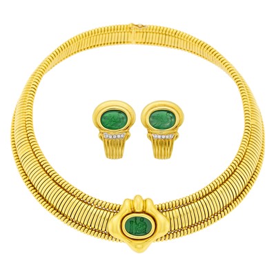 Lot 92 - Gold and Green Stone Intaglio Necklace and Pair of Earclips