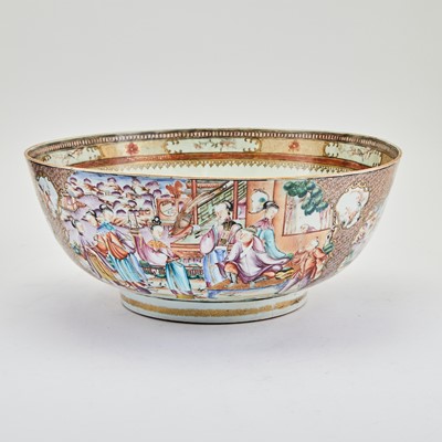 Lot 1041 - Chinese Export Porcelain Punch Bowl