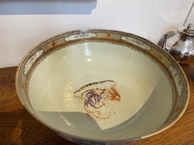 Lot 1041 - Chinese Export Porcelain Punch Bowl