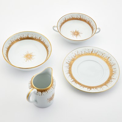 Lot 25 - Maison Haviland Limoges Gilt-Decorated "Ritz Club" Pattern Porcelain Dinner Service