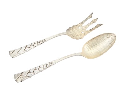 Lot 557 - Pair of American Sterling Silver Aesthetic Movement Salad Servers
