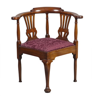 Lot 160 - Queen Anne Style Mahogany Corner Chair