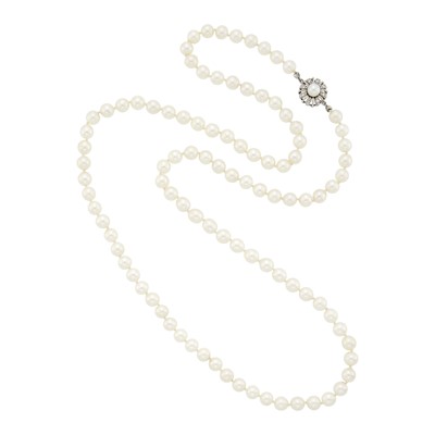 Lot 1072 - Cultured Pearl Necklace with White Gold and Diamond Clasp
