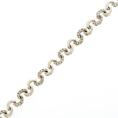 Lot 181 - White Gold and Diamond Bracelet