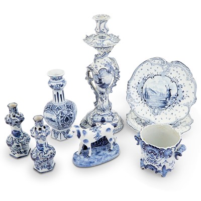 Lot 401 - Group of Delft Blue and White Table Articles