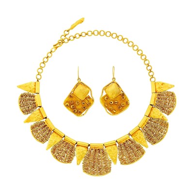 Lot 101 - Two-Color Gold Bib Necklace and Pair of Pendant-Earrings