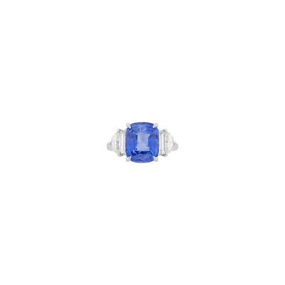 Lot 116 - Platinum, Sapphire and Diamond Ring