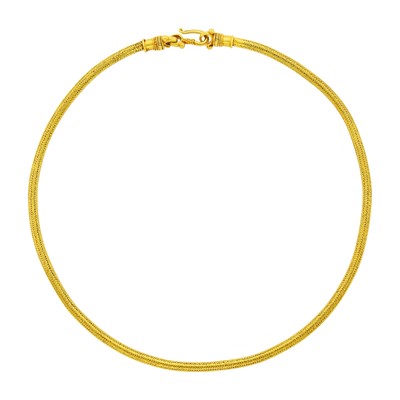 Lot 27 - Gold Necklace