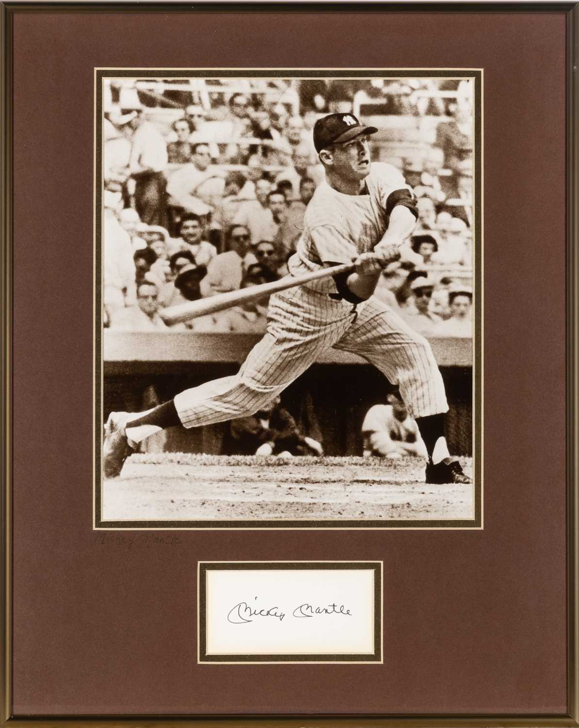 Lot 1040 - Mickey Mantle Photo & Autograph