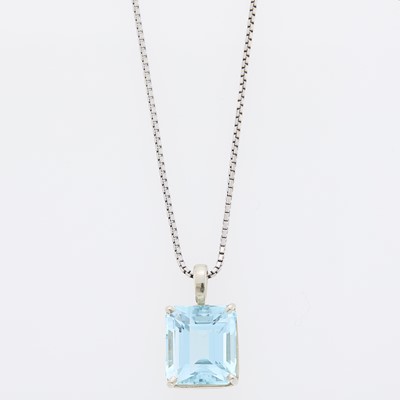 Lot 2291 - White Gold and Aquamarine Pendant with White Gold Chain