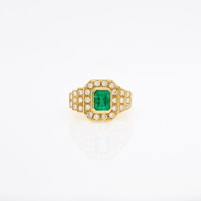 Lot 1031 - Gold, Emerald and Diamond Ring