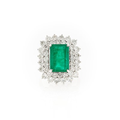 Lot 2099 - White Gold, Emerald and Diamond Ring