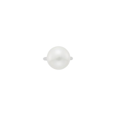 Lot 51 - Platinum and South Sea Cultured Pearl Ring
