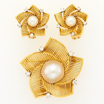 Lot 1040 - Gold, Mabé Pearl and Diamond Flower Brooch and Pair of Earrings
