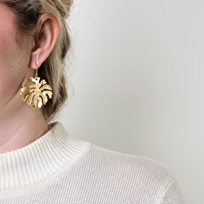 Lot 35 - Jean Mahie Pair of High Karat Gold 'Monstera Leaf' Earrings