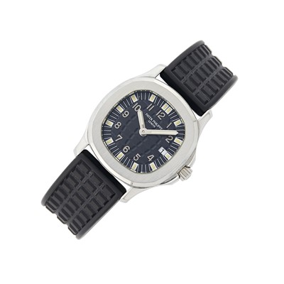 Lot 53 - Patek Philippe Stainless Steel 'Aquanaut' Wristwatch. Ref. 4960A