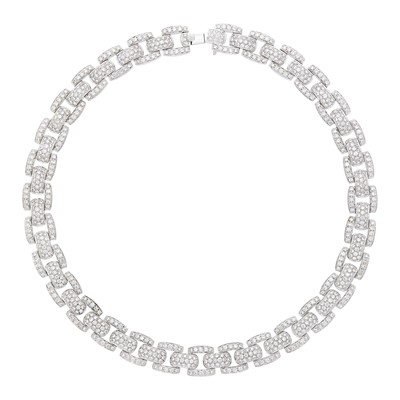 Lot 87 - White Gold and Diamond Necklace