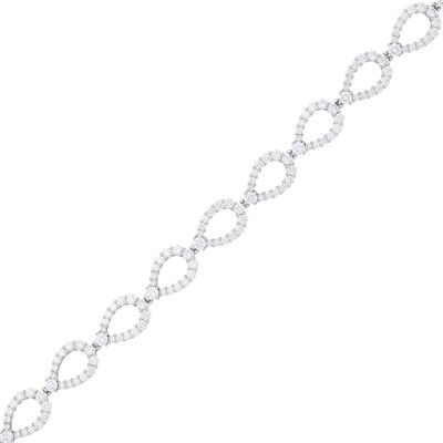 Lot 115 - Harry Winston Platinum and Diamond 'Loop Diamond' Bracelet