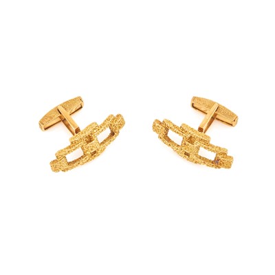 Lot 110 - Two Gold Cuff Links, 18K 16 dwt.