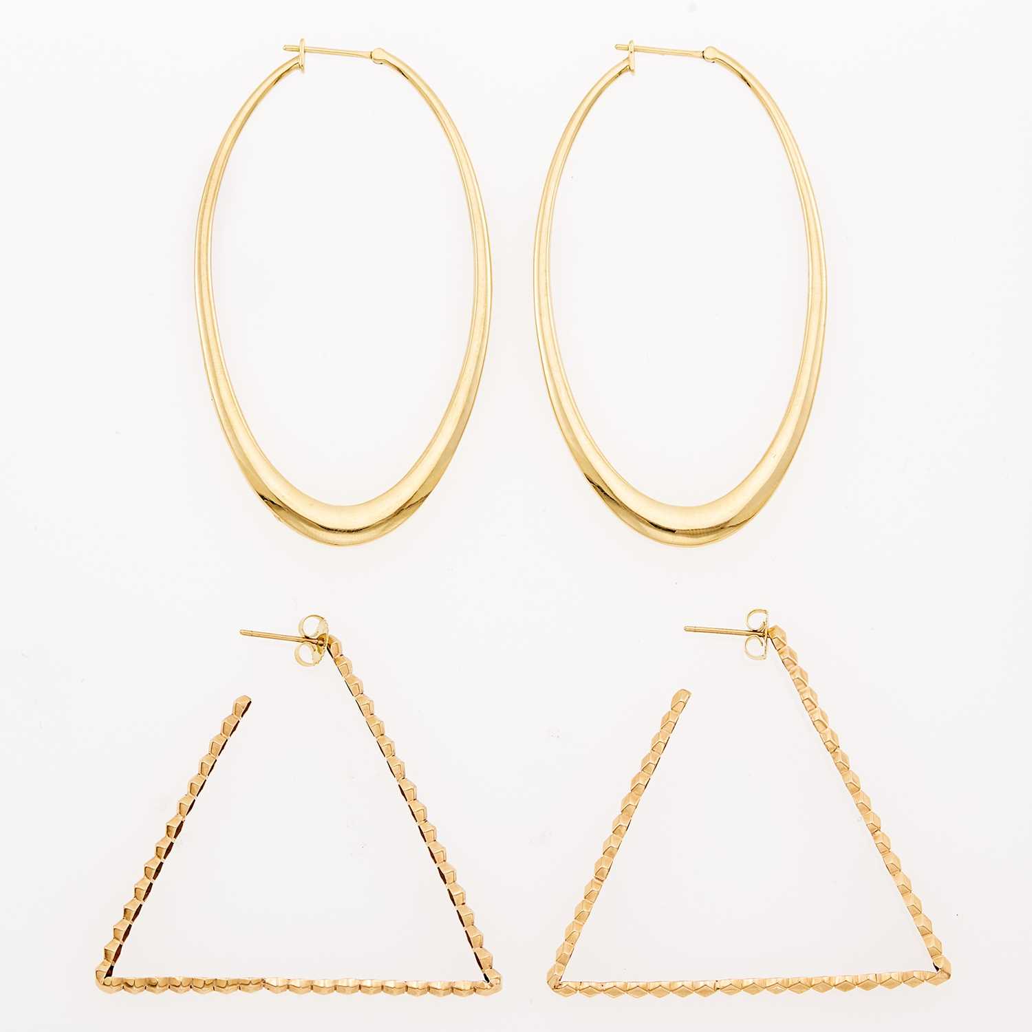 Lot 1125 - Two Pairs of Oversized Yellow and Rose Gold Hoop Earrings
