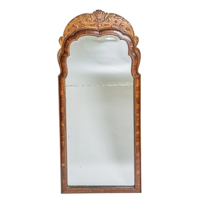 Lot 70 - George I Style Parcel Gilt Walnut Mirror