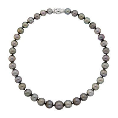 Lot 44 - Tahitian Gray Cultured Pearl Necklace with White Gold and Diamond Clasp