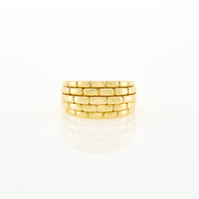 Lot 1027 - Gold Ring