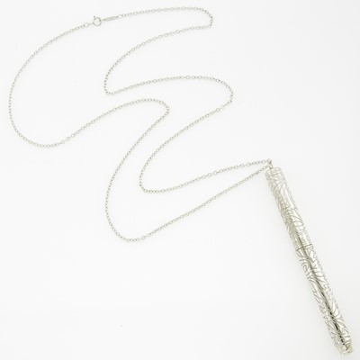 Lot 1175 - Tiffany & Co. Sterling Silver Pen with Chain Link Necklace
