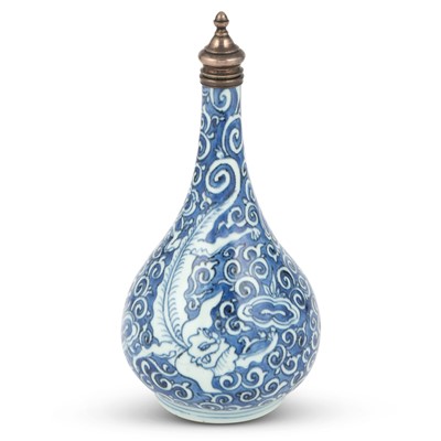 Lot 187 - A Chinese Blue and White Porcelain Bottle with Silver Cap