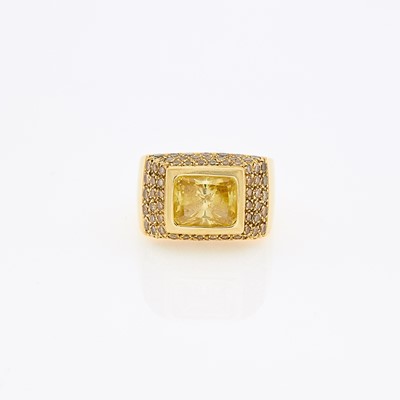 Lot 1117 - Gold, Yellow Cubic Zirconia and Colored Diamond Ring