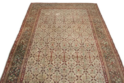 Lot 875 - Agra Carpet