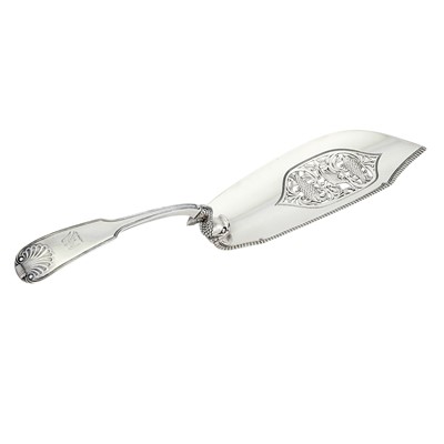 Lot 453 - George III Sterling Silver Fish Server