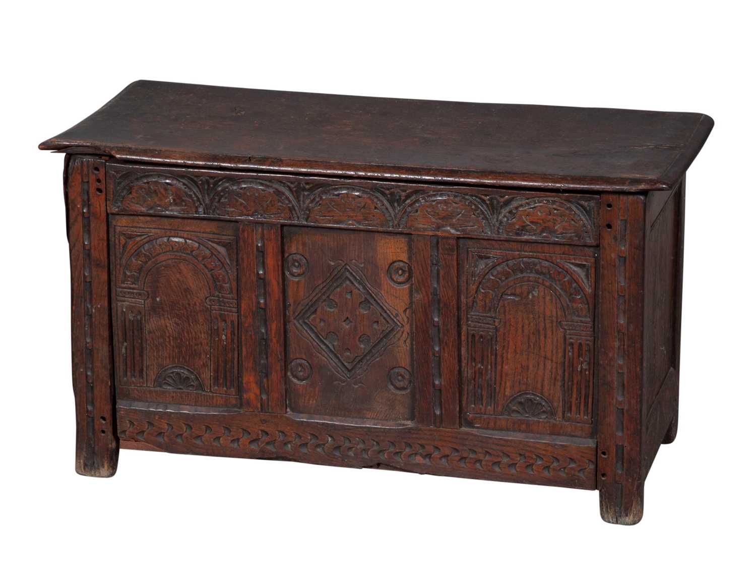 Lot 758 - English Oak Small Coffer