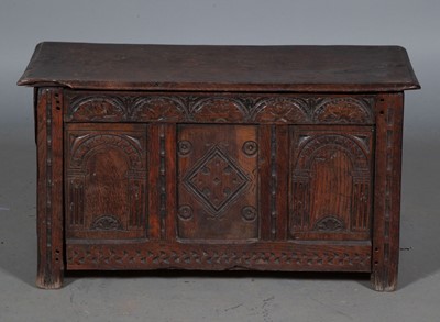 Lot 758 - English Oak Small Coffer