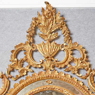 Lot 278 - Italian Rococo Style Carved Gilt Wood Mirror